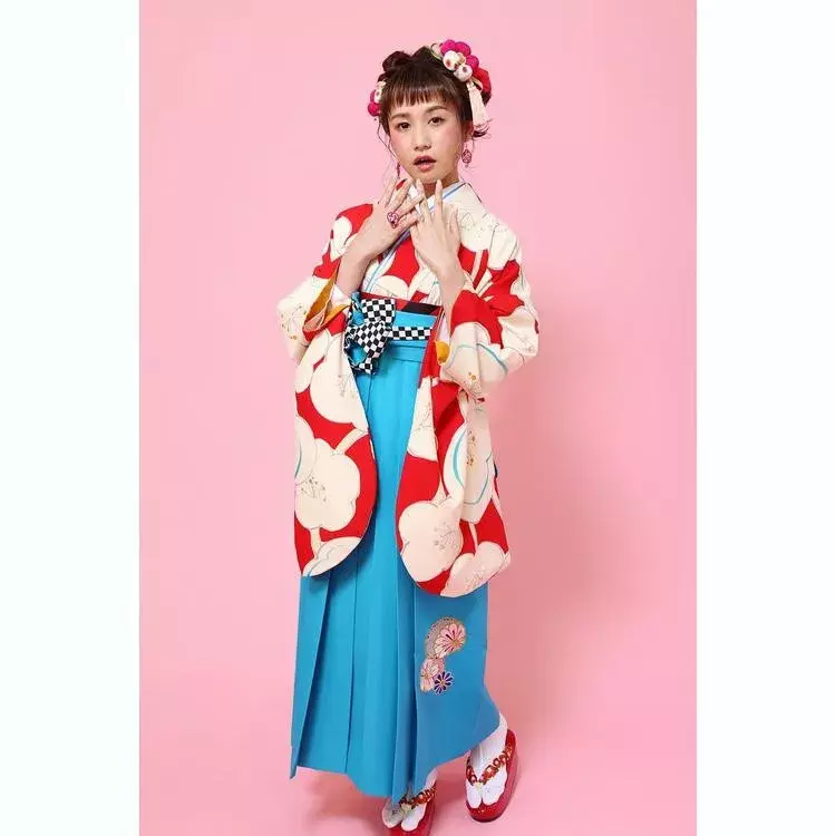 どんな着物にもばっちり 私服にも浮かない褒められネイルが知りたーい ローリエプレス どんな着物にもばっちり 私服にも浮かない褒められネイルが知りたーい ローリエプレス