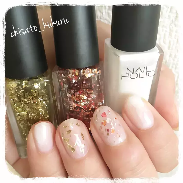 どんなデザインにも馴染む 注目のモテカラー 乳白色ネイル特集 ローリエプレス