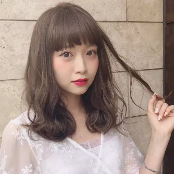 2019年春版 人気の髪色は 3月 5月の流行ヘアカラー予想 ローリエ