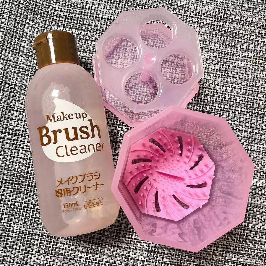 コスパ最強 100均で揃うメイクツールお手入れアイテム ローリエプレス