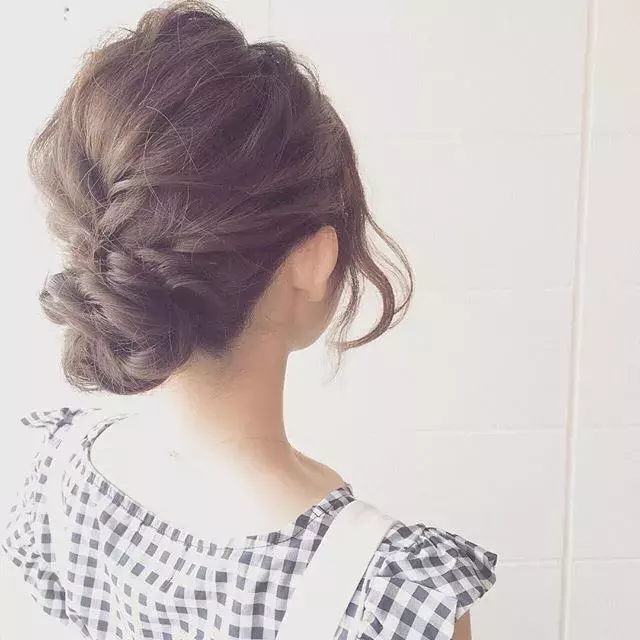 春おすすめのゆるふわヘアアレンジ9選 ショート セミロング ロング ローリエプレス