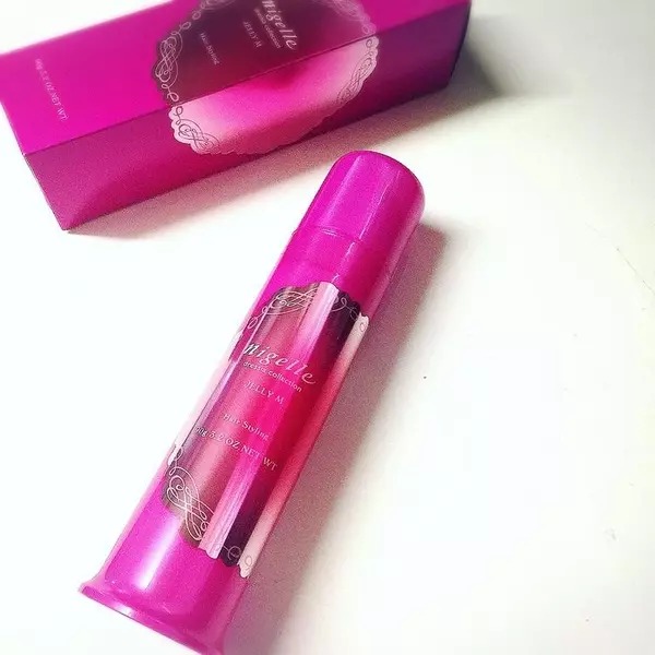 べたべたしない サラサラテクスチャーの優秀スタイリング剤は ローリエプレス