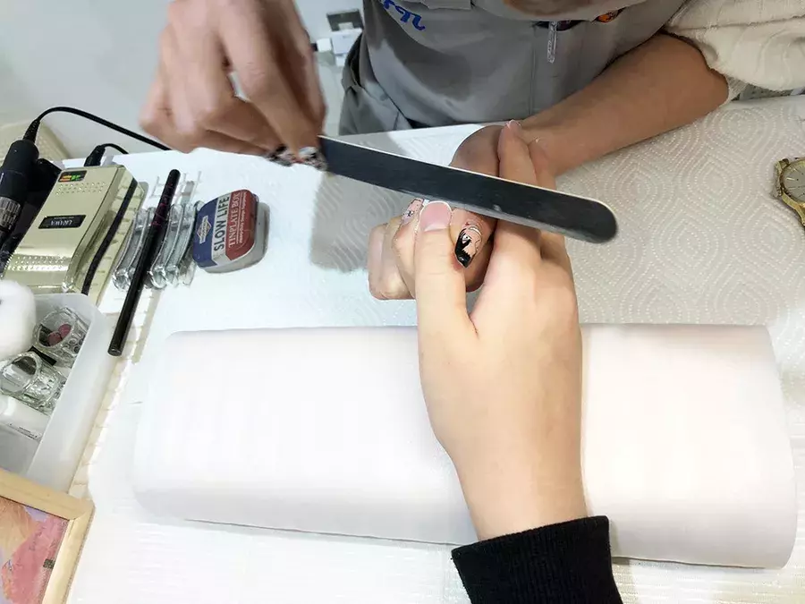 体験レポ ジェルネイルが30分 3 132円 税込 で楽しめる 時短も叶うネイルサロンに行ってきました ローリエプレス