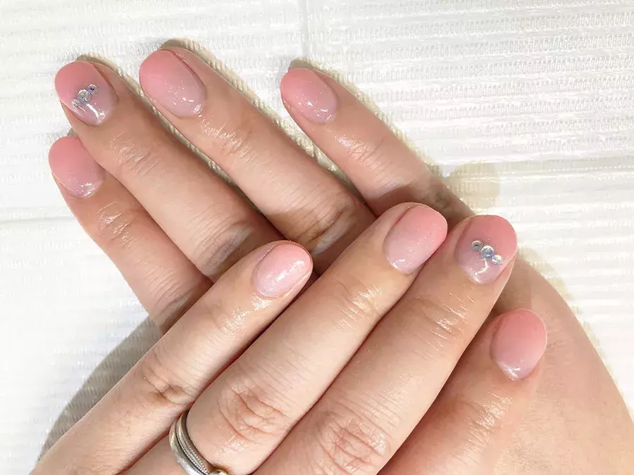 体験レポ ジェルネイルが30分 3 132円 税込 で楽しめる 時短も叶うネイルサロンに行ってきました ローリエプレス 体験レポ ジェルネイルが30分 3 132円 税込 で楽しめる 時短も叶うネイルサロンに行ってきました ローリエプレス