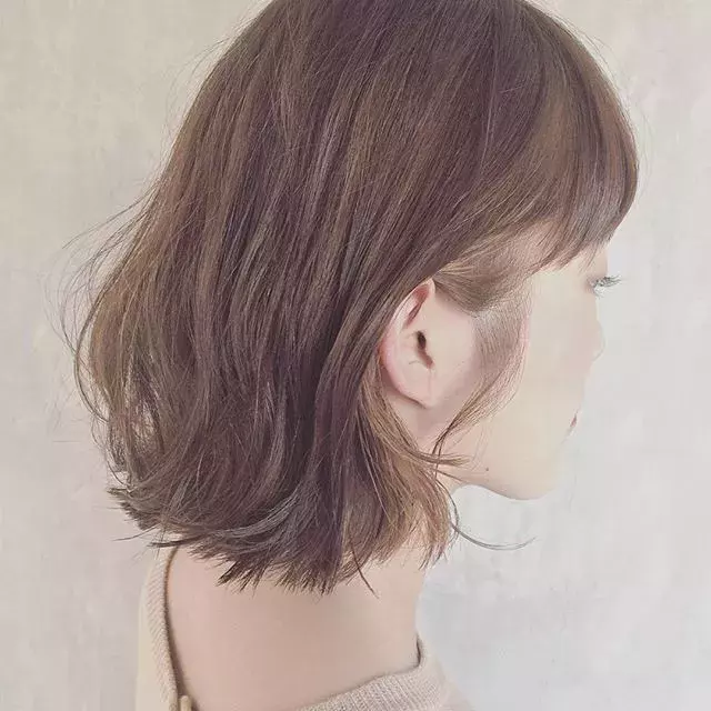 理想の髪色は ダブルカラー でget 透明感抜群なおすすめヘア選 ローリエプレス