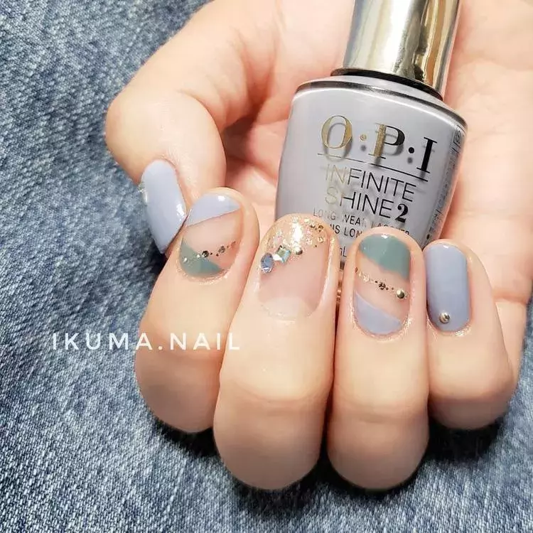 夏ネイル 短い爪でも可愛く オフィスでも浮かないショートネイル8選 ローリエプレス