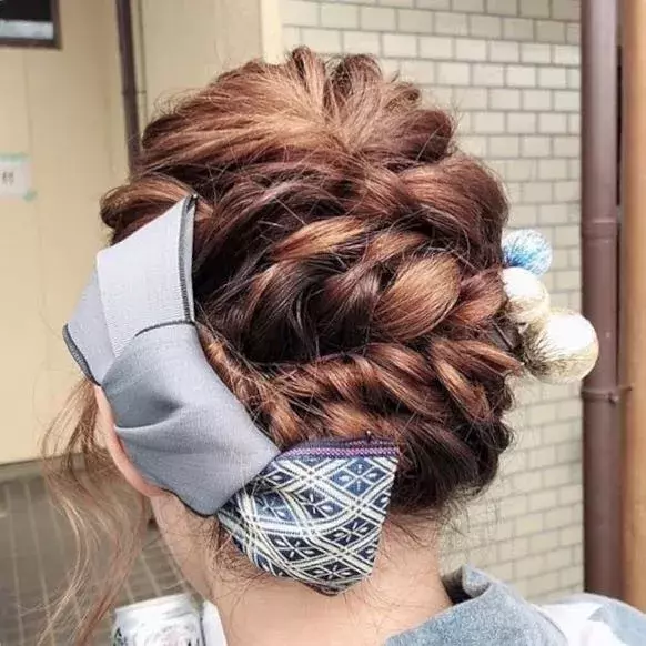 浴衣ヘアには和アイテムを取り入れて レトロ風に決まるヘアアレンジ特集 ローリエプレス