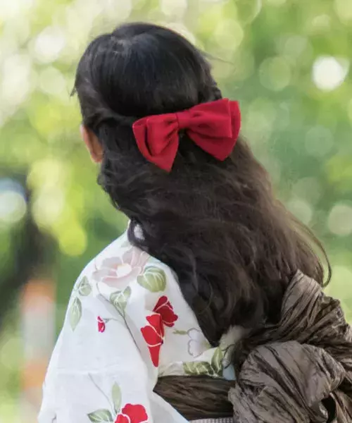 子供にやってあげたい浴衣ヘア 忙しいママでもできる簡単ヘアアレンジ特集 ローリエプレス