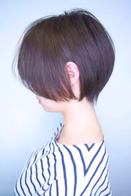 この夏は ストレートショート で大人可愛く キレイめショートヘア特集 ローリエプレス