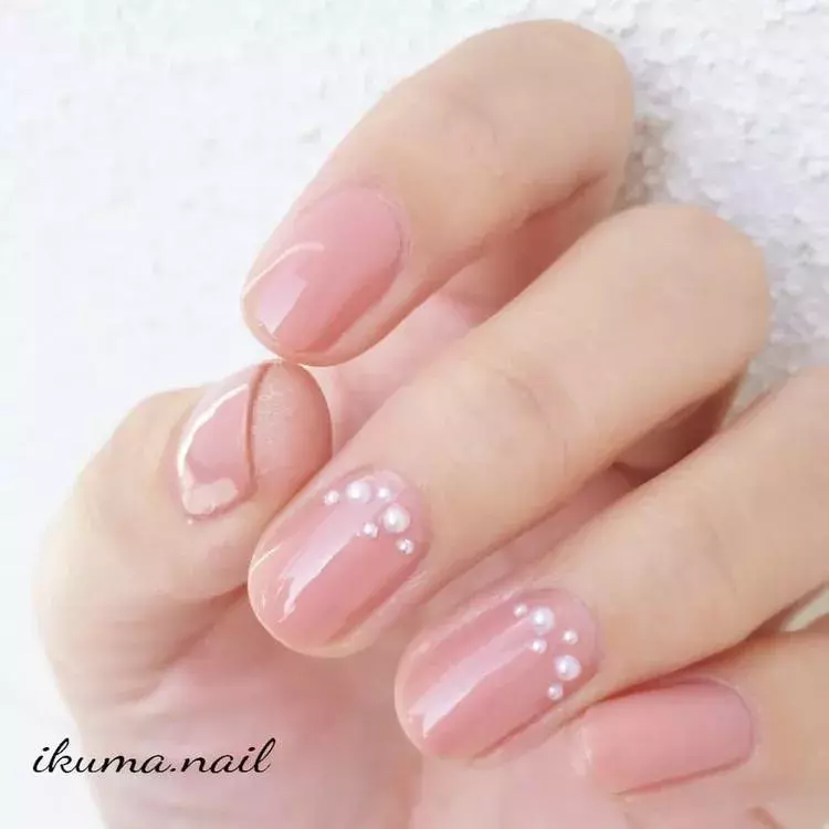 シンプル Is Best 指先から好感度抜群でモテるのはピンクネイル ローリエプレス シンプル Is Best 指先から好感度抜群でモテるのはピンクネイル ローリエプレス