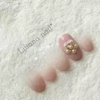 初秋におすすめのグラデーションネイルまとめ 秋色で上品っぽな指先に ローリエプレス