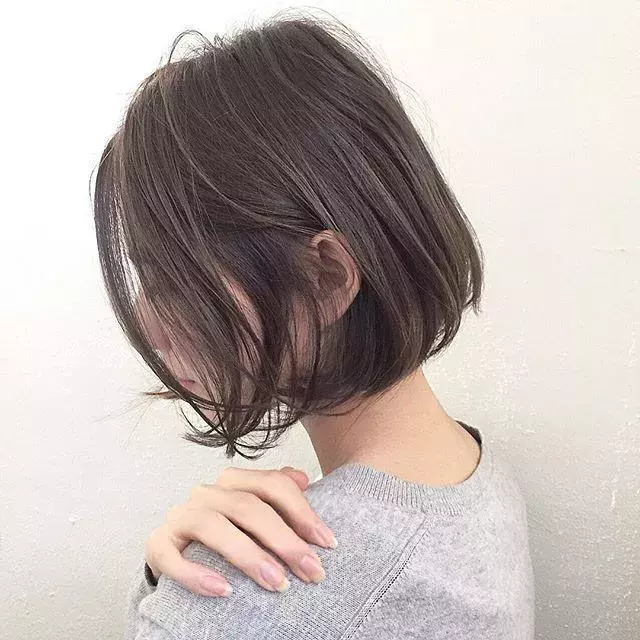 秋は マロンカラー がぴったり 好印象getな清楚系ヘアカラー ローリエプレス