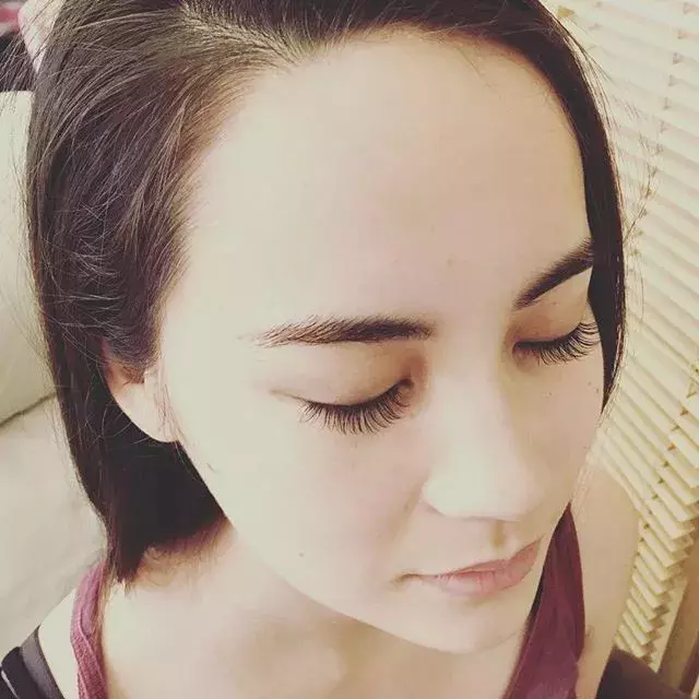 初心者向け メイク時短 つけまいらず こんなに変わる マツエクデビュー ローリエプレス