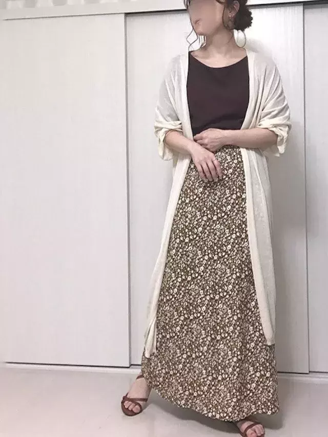 初秋コーデは ロングカーディガン をプラス 残暑 秋にチェンジ ローリエプレス