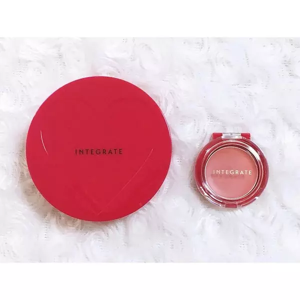 今欲しいのは素肌感 ナチュラルに仕上がるプチプラファンデ4選 ローリエプレス