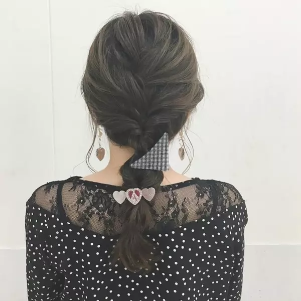 バレンタインはハートをこっそり忍ばせて さりげなさがかわいいハートヘア特集 ローリエプレス