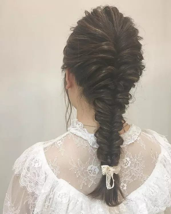 このヘアアレンジ 実はくるりんぱだけなんです 不器用さんでもできる簡単アレンジ5選 ローリエプレス