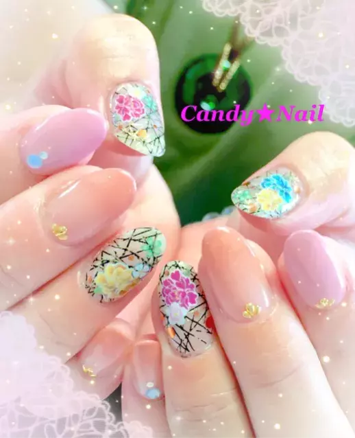 春らしい和柄ネイル 上品で可愛らしいネイルデザイン特集 ローリエプレス 春らしい和柄ネイル 上品で可愛らしいネイルデザイン特集 ローリエプレス