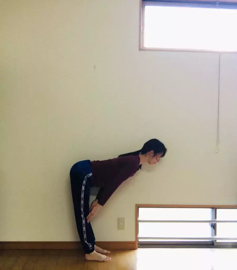 身体がなまってる と感じたらコレ ヨガの太陽礼拝で運動不足の解消に ローリエプレス 身体がなまってる と感じたらコレ ヨガの太陽礼拝で運動不足の解消に ローリエプレス