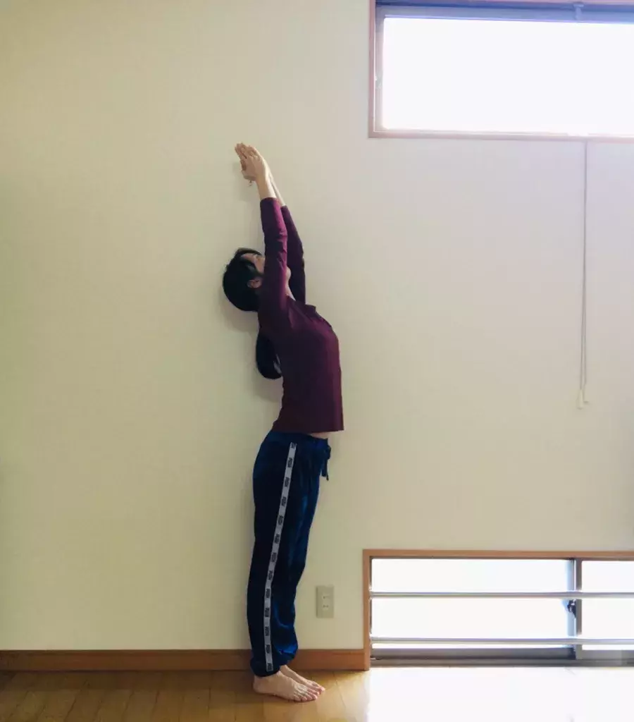 身体がなまってる と感じたらコレ ヨガの太陽礼拝で運動不足の解消に ローリエプレス 身体がなまってる と感じたらコレ ヨガの太陽礼拝で運動不足の解消に ローリエプレス