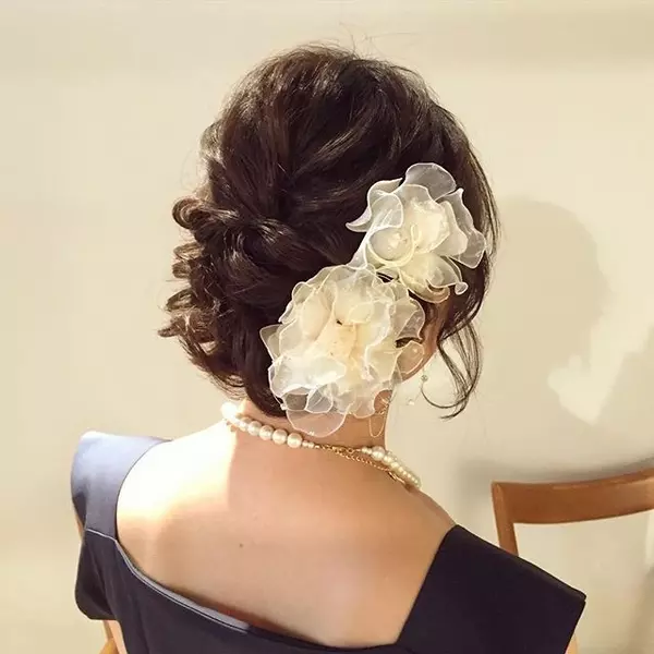 結婚式の二次会に 自分でできる フォーマル向けヘアアレンジ ローリエプレス
