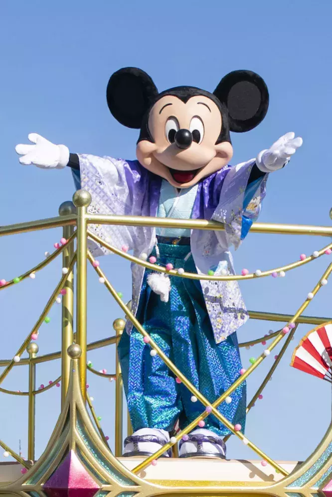 和服姿のミッキーマウスやディズニーの仲間たちが新年のご挨拶 22年の東京ディズニーリゾートのお正月 ローリエプレス