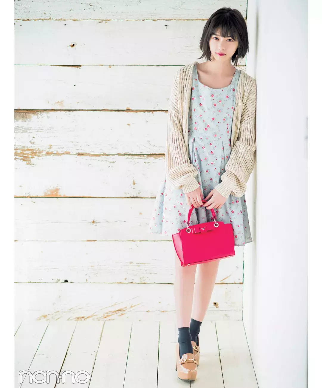 西野七瀬の花柄ワンピが可憐すぎる 最旬コーデ３選 ローリエプレス