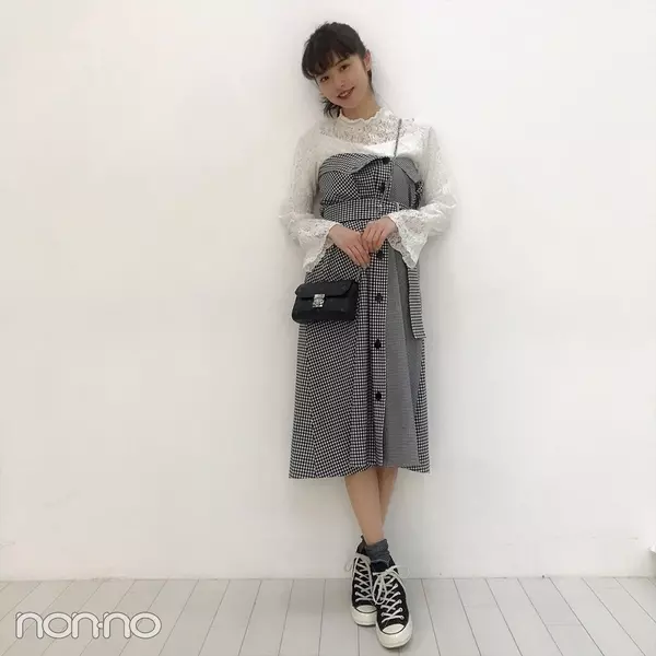 鈴木優華はスナイデルのチェックワンピで春っぽく モデルの私服スナップ ローリエプレス