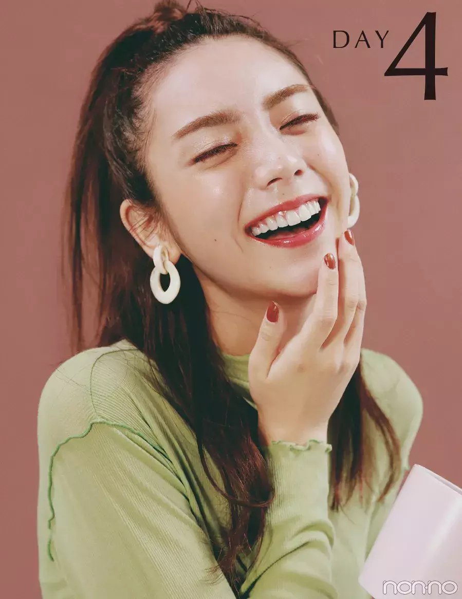 イエベさんのメイク着回し 暗めのカフェでも可愛く見えるメイクは ローリエプレス イエベさんのメイク着回し 暗めのカフェでも可愛く見えるメイクは ローリエプレス