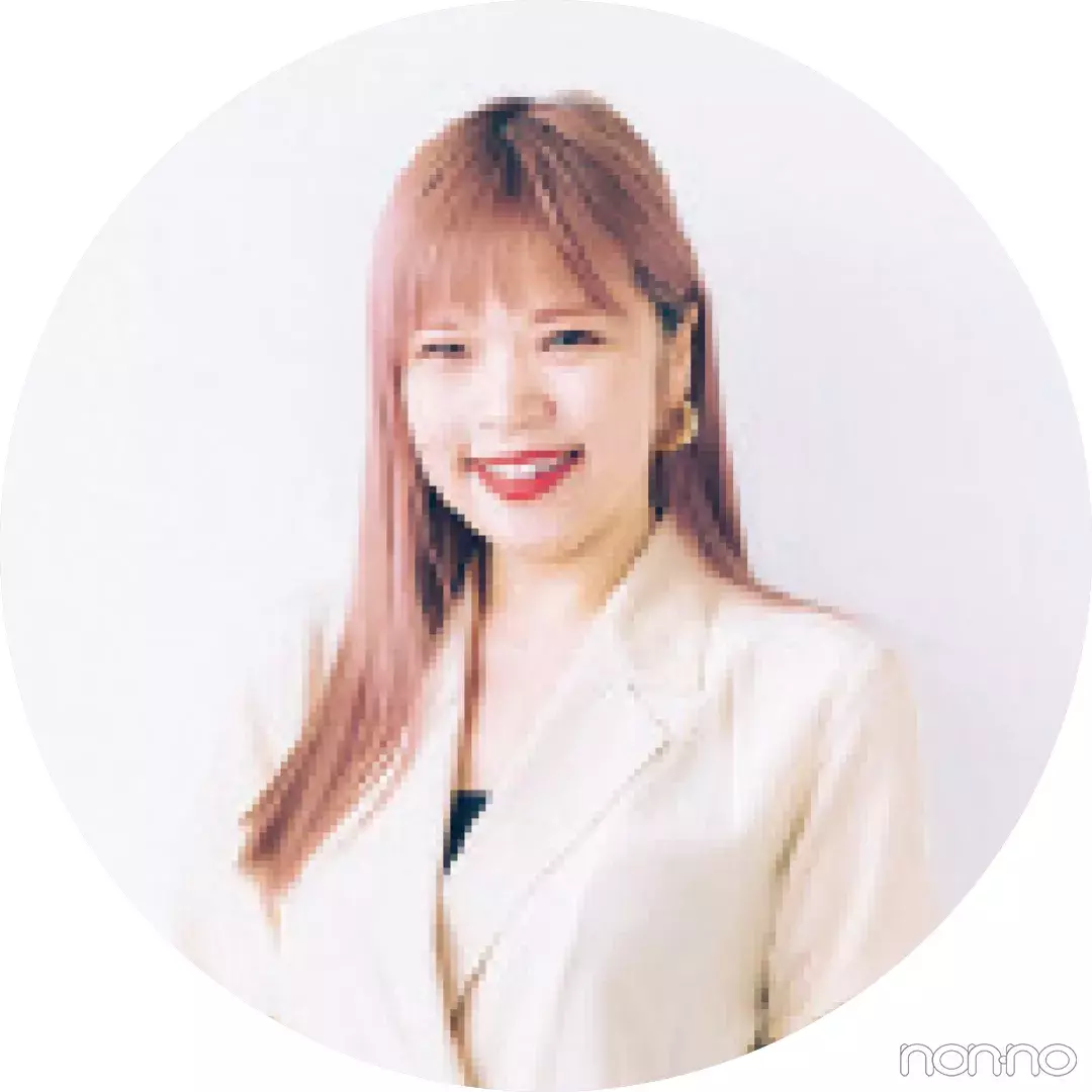 ヘアオイルで簡単ヘアアレンジ トレンドの透け前髪の作り方をレクチャー ローリエプレス