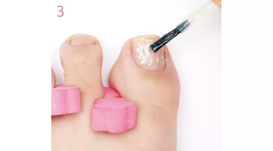 セルフペディキュア きゃしゃサンダルに合う女っぽデザインは 可愛いの基本ビューティ ローリエプレス セルフペディキュア きゃしゃサンダルに合う女っぽデザインは 可愛いの基本ビューティ ローリエプレス