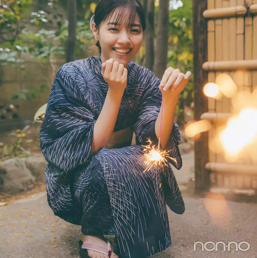 西野七瀬の夏浴衣21 花火柄で花火にときめく夏の夜 ローリエプレス