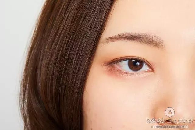 その二重整形ちょっと待って 切らない 縫わなくてもok 塗るだけで簡単ふたえ術 ローリエプレス