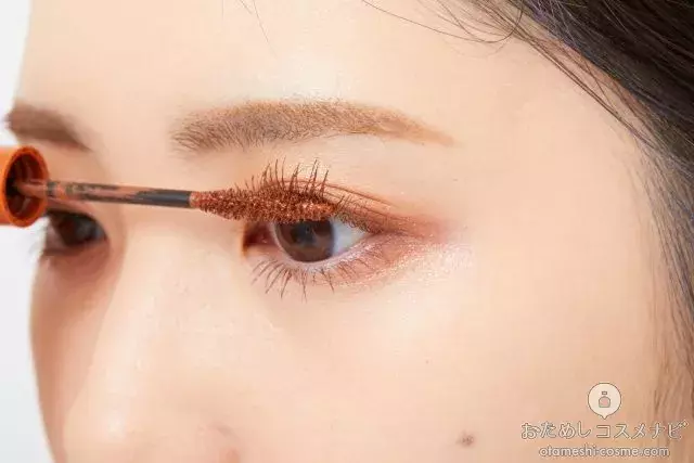 本日発売 目元がぼやけず盛れる 冬は パーフェクトエクステンションマスカラ For カール キャラメルブラウン でカワイイ抜け感アイメイク ローリエプレス