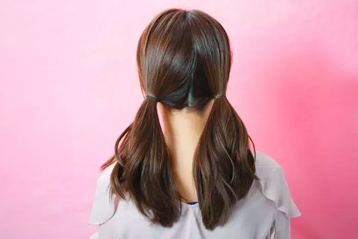 簡単可愛い くるりんぱツインテールのやり方 ローリエプレス