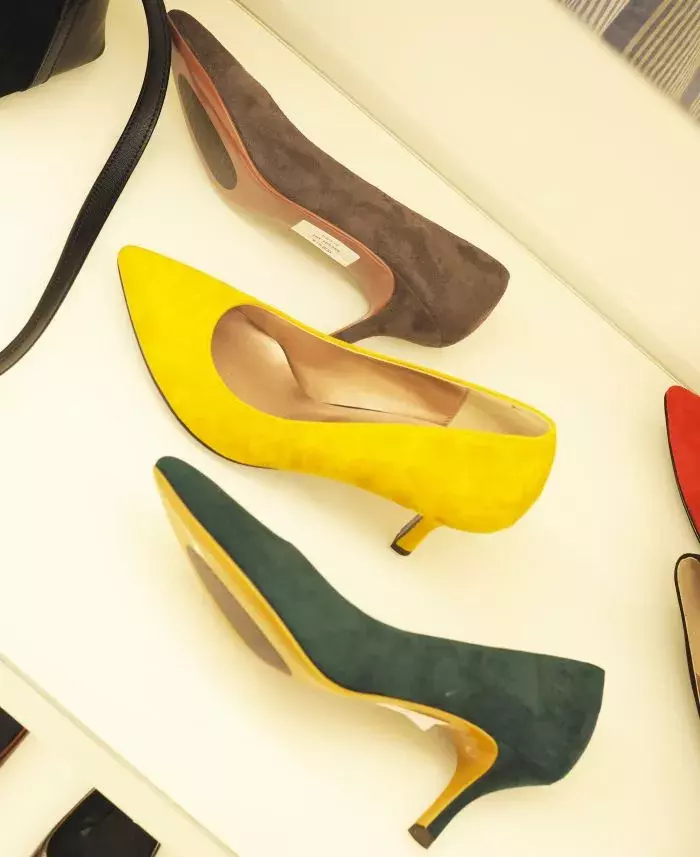 ソックスブーツが流行る 18 19秋冬の靴トレンドを 銀座かねまつ 展示会でチェック ローリエプレス