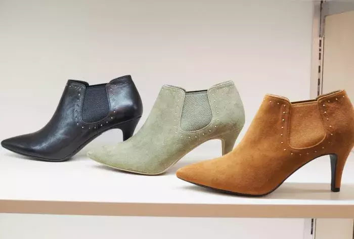 Poolside プールサイド 展示会で18秋冬の靴トレンドを総予習 ローリエプレス