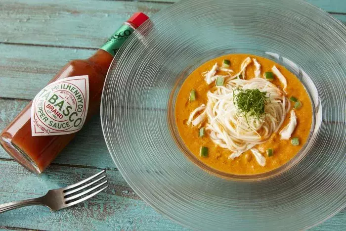 旨辛でやみつきに 簡単美味しいタバスコ活用レシピ3選 ローリエプレス