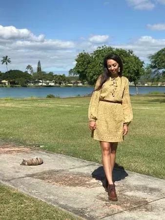 ハワイでレストランデートする時の服装の正解とは ハワイ在住モデル サーシャのロコガールファッション通信vol 9 ローリエプレス