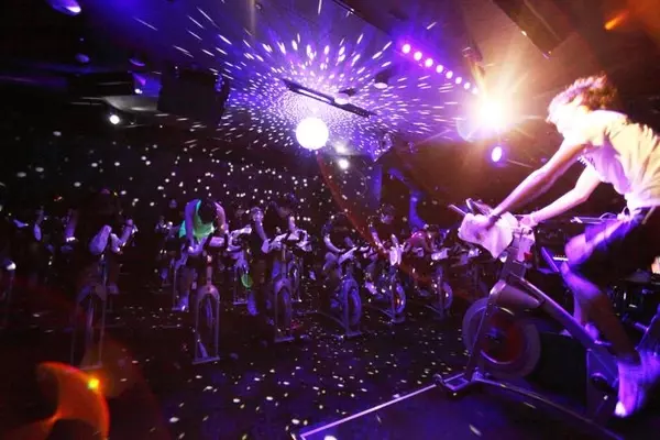 45分で800kcal消費 Feelcycle フィールサイクル 大人気の理由に迫ってみた チケットプレゼント付 ローリエプレス