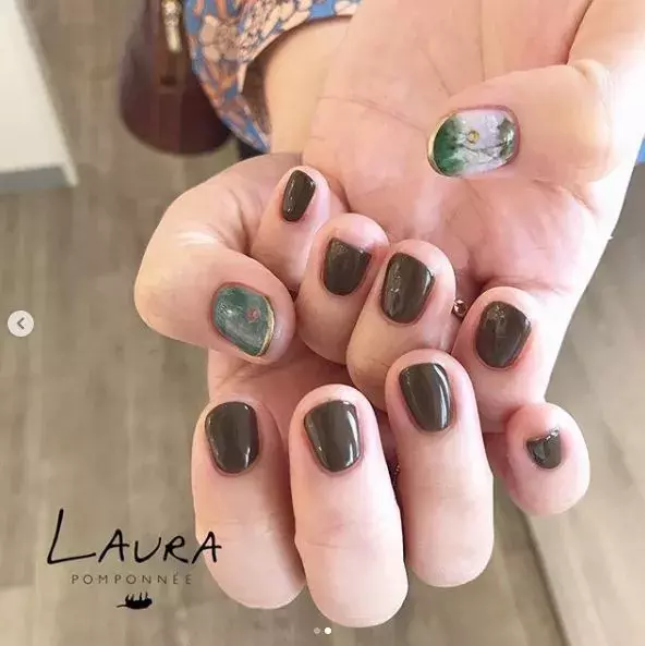 19 雨の日もかわいく 梅雨ネイルデザインまとめ ローリエプレス 19 雨の日もかわいく 梅雨ネイルデザインまとめ ローリエプレス