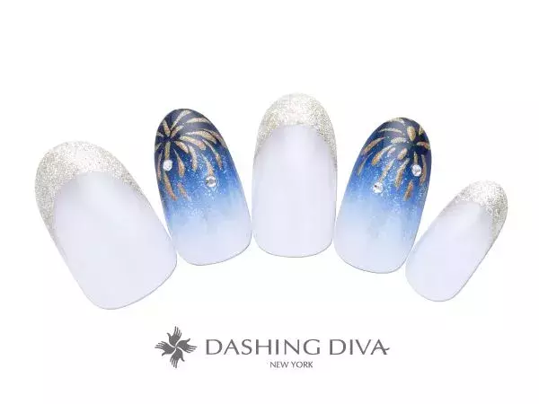 19 大人女子的夏っぽ 海っぽネイルデザインまとめ ローリエプレス