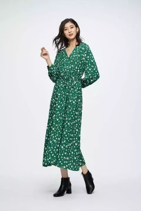 Gu新作 大人女子向け高見え春ワンピ All 2 990 ローリエプレス