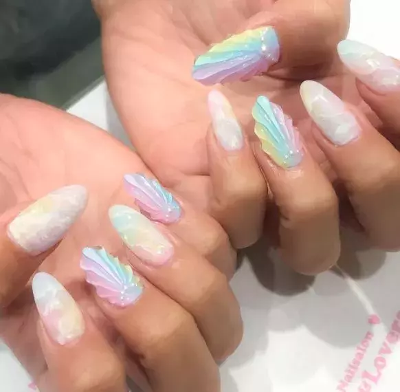 指先に虹をかけよう レインボーネイルをチェック ローリエプレス 指先に虹をかけよう レインボーネイルをチェック ローリエプレス