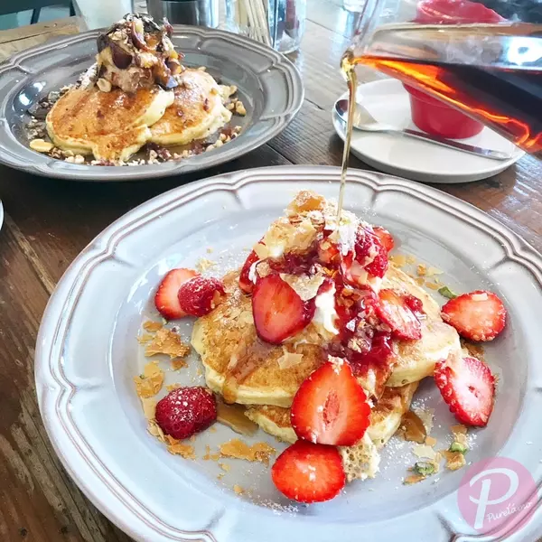 穴場カフェ インスタ映え季節のパンケーキ ローリエプレス