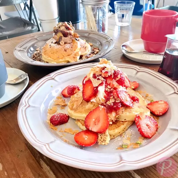 穴場カフェ インスタ映え季節のパンケーキ ローリエプレス