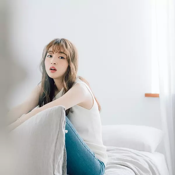 練習してみて 今ドキ小顔美人は 顔まわりだけ巻く のが正解 ローリエプレス