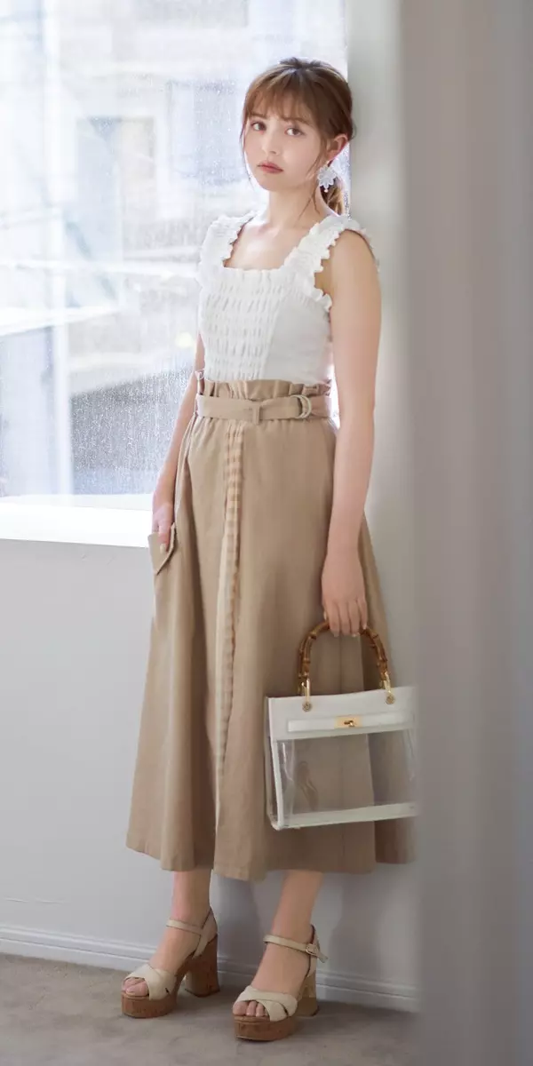 脱 地味見え 男ウケする 愛されベージュ服 の選び方って ローリエプレス