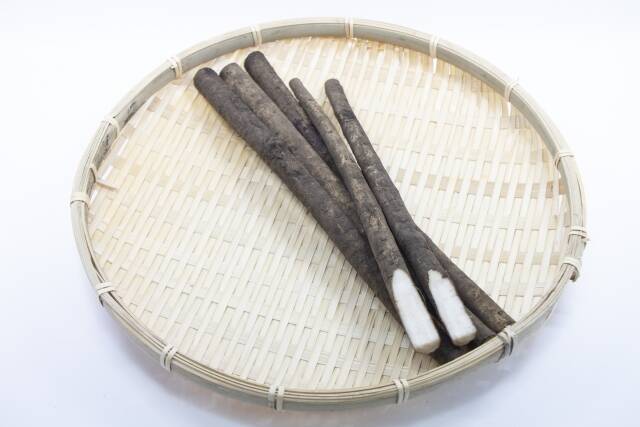 銀杏の読みは ぎんなん だけじゃない 秋にまつわる難読漢字クイズ ローリエプレス