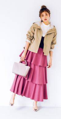 華やかなピンクの「ティアードスカート」はアウターで甘さを調節♡【明日のコーデ】